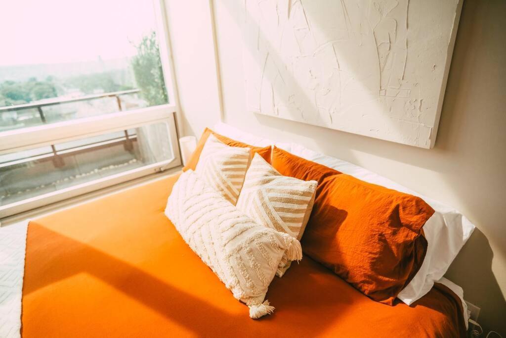 New - Luxury 2Br Penthouse Apt In Central Halifax Extérieur photo