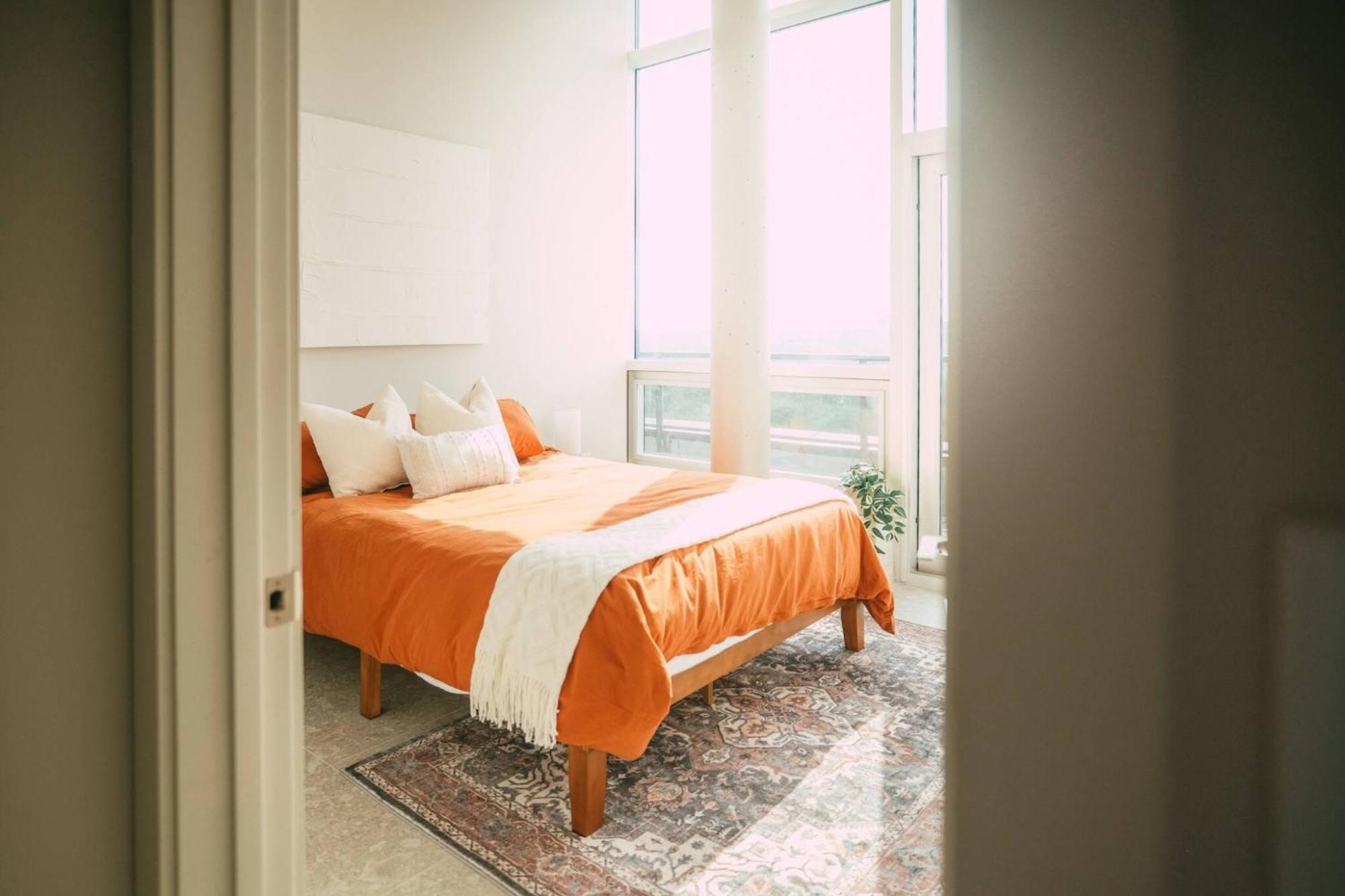 New - Luxury 2Br Penthouse Apt In Central Halifax Extérieur photo