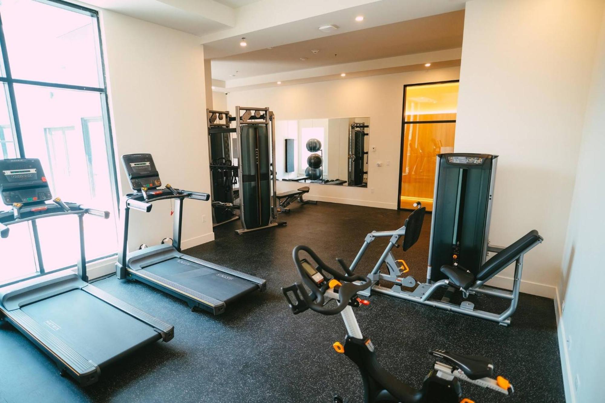New - Luxury 2Br Penthouse Apt In Central Halifax Extérieur photo